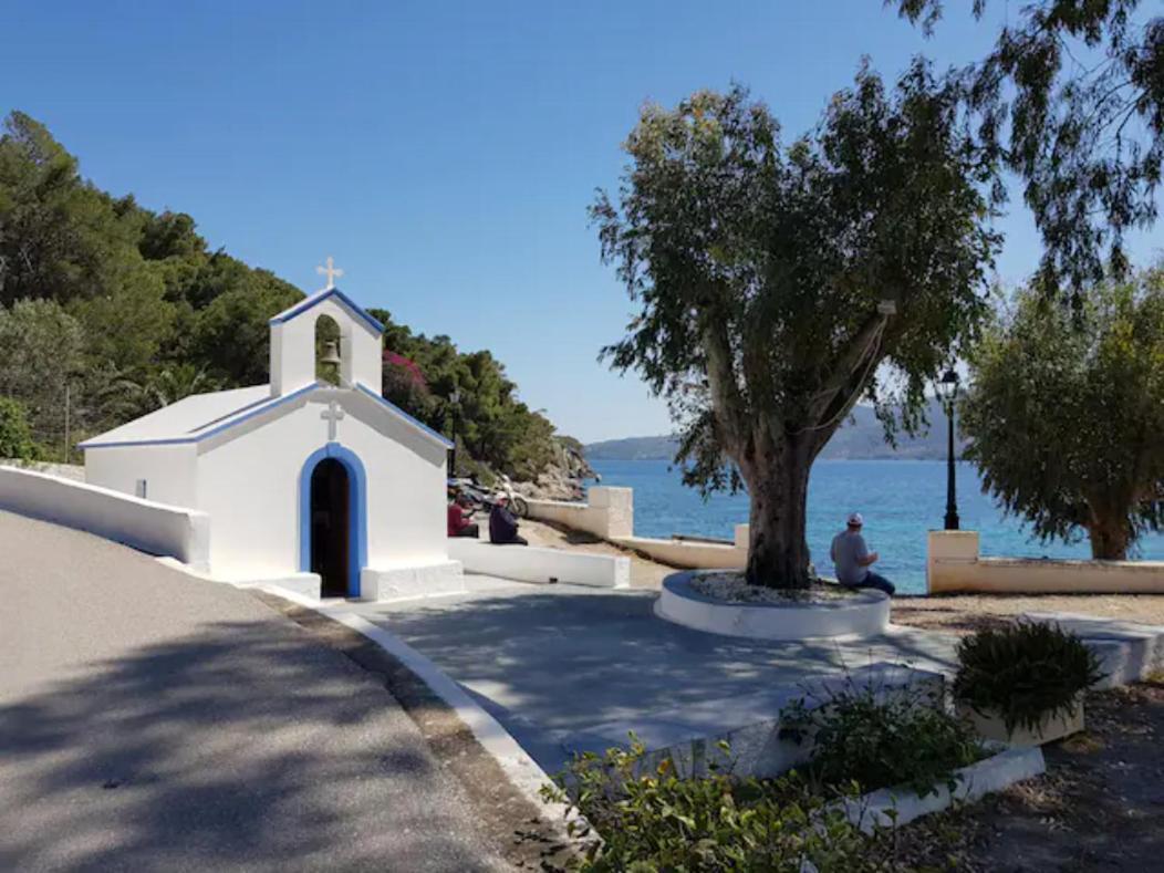 Rigos House At Askeli Beach, Poros Island Poros Town Exteriör bild